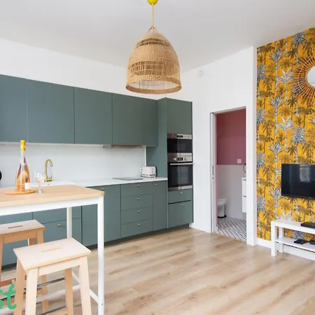 Contemporain Centre Et Plages Apartment